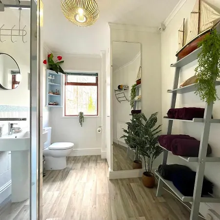 Charming Two-bedroom Artist's In